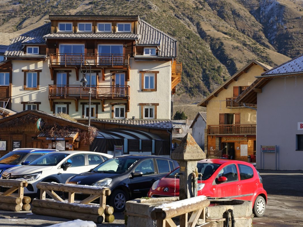 Place du village — vue actuelle